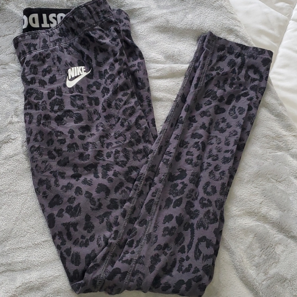 Nike leggings